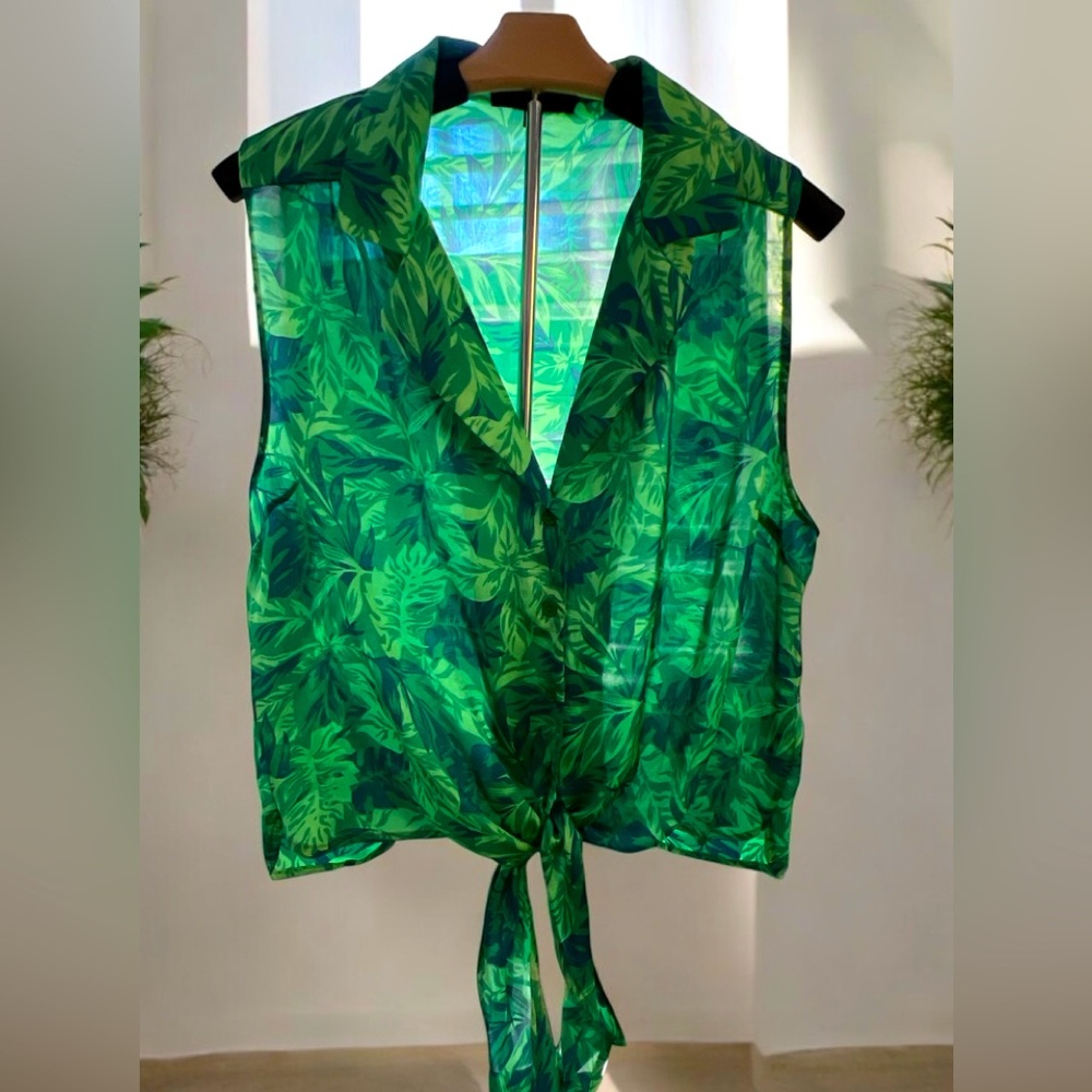 Eclair Sleeveless Top